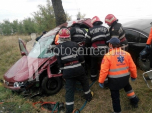 ACCIDENT GRAV pe drumul Dorohoi-Botosani: VICTIME incarcerate si TREI masini DISTRUSE
