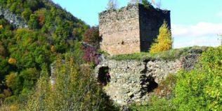 Cele mai cunoscute carti inspirate de locuri din Romania. Cum a ajuns Jules Verne sa scrie Castelul din Carpati