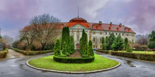 Secretele Palatului Baroc din Oradea, cladirea cu 365 de ferestre, una pentru fiecare zi a anului
