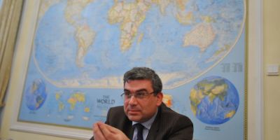 Baconschi, despre alegerile din 2009: Era de datoria ambasadorului Romaniei sa asiste la incheierea procesului electoral, nu puteam sa ma culc