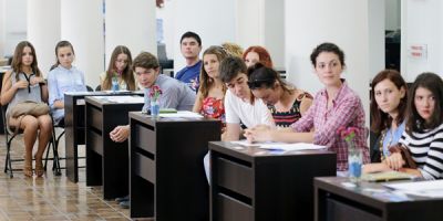STUDIU In Romania, doar 23,19% din studenti au loc de cazare. Organizatiile studentesti cer dublarea subventiilor pentru camine si cantine