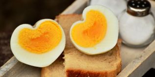 Stiinta alimentatiei: la ce temperatura se fierbe un ou perfect si de ce cafeaua poate provoca dureri de cap