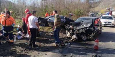 UPDATE Accident grav, cu opt victime, in judetul Valcea. Un copil de 2 ani a murit